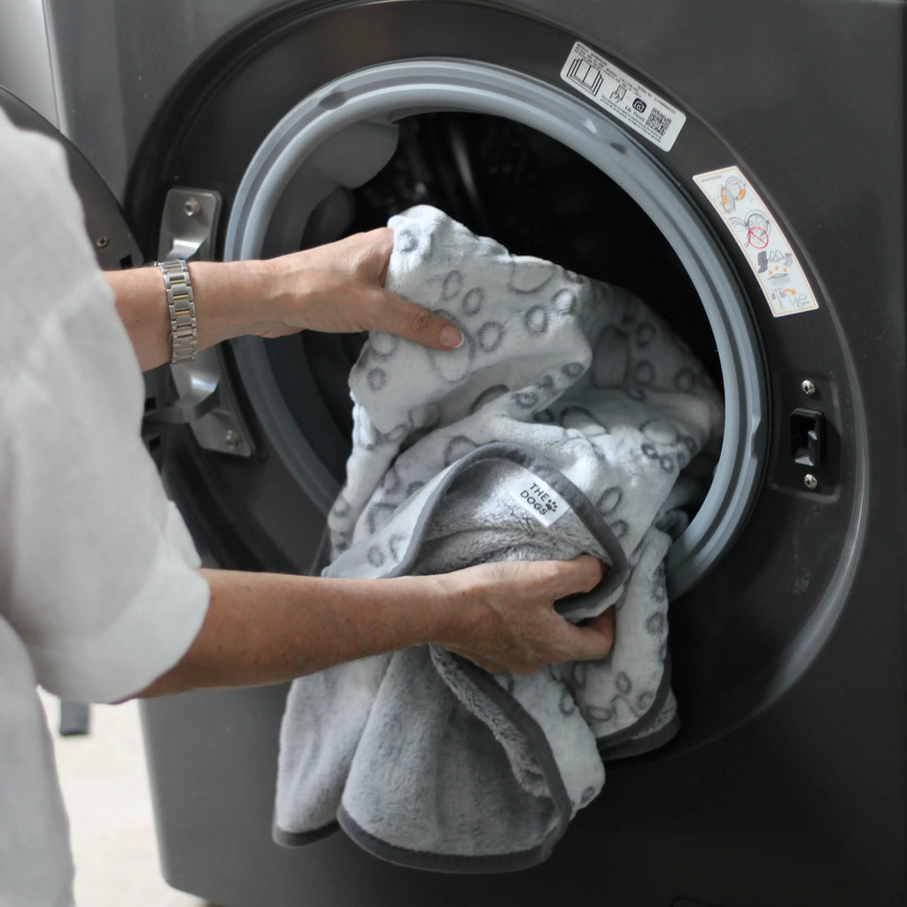 Manta suave: Sofá protegido