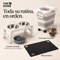 Estación PRO Blanco: comedero ajustable, dos bowls de acero y slow feeder, contenedor hermético y mat absorbente.
